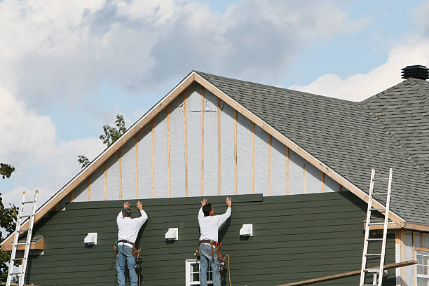 Professional Siding Replacement technician working in Montgomeryville, PA